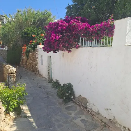 Cycladic Secret House *